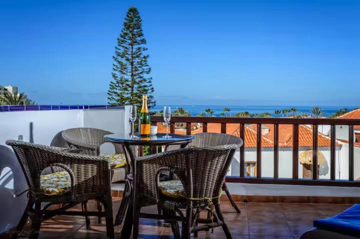 Apartment in Playa de las Americas 1 Exterior foto